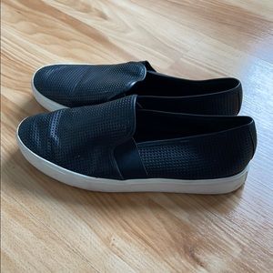 Vince perforated leather slides